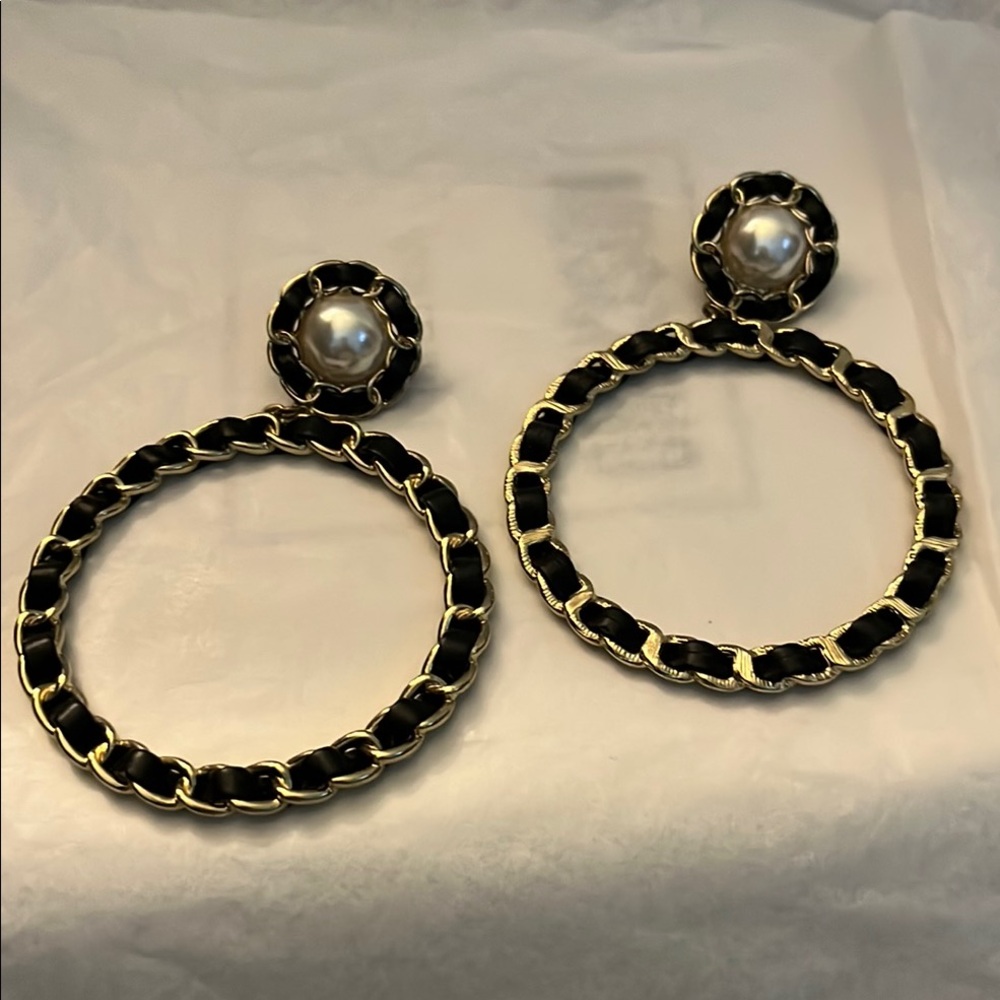 Elegant Black, Gold & Pearl Earrings Hoop Earrings